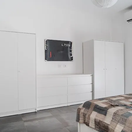 Il Giardino Degli Aranci Apartment *